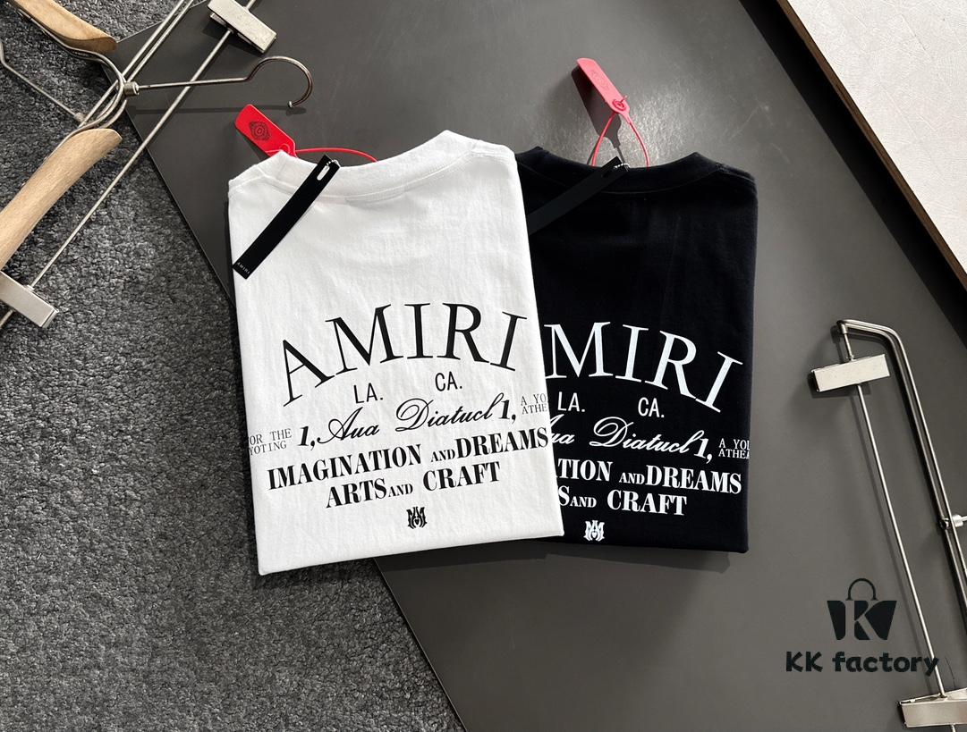 AMIRI Armani 25SS Summer New Round Neck Short Sleeve T-Shirt! 270g Heavyweight Premium Cotton Fabric with Perfect Texture and Hand Feel! Slim Tailored Design, Clean and Sharp! Exquisitely Stitched with Excellent Silhouette! Highly Breathable and Stylish, Suitable for All Ages – a Must-Have Wardrobe Essential for Men.