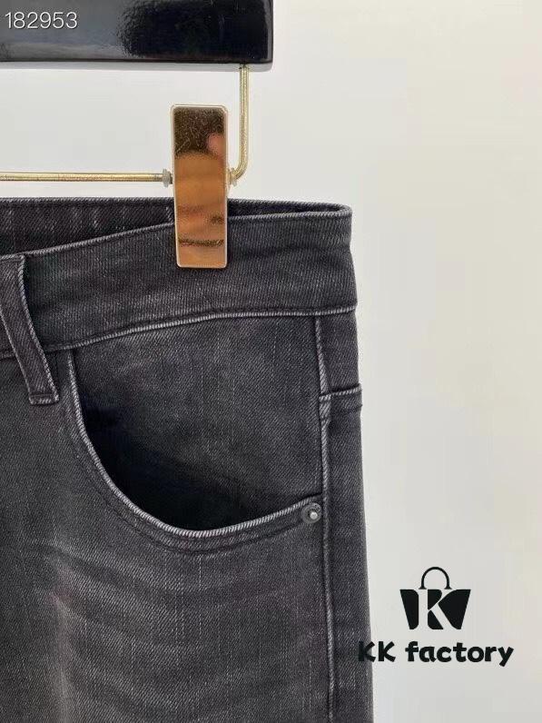 Armani, 2024 New Arrival, Same as Counter, Original Order High-Quality Washed Casual Jeans, Imported Premium Stretch Denim Fabric, Comfortable and Elastic, Authentic Hardware Logo Trims, Excellent Fit and Extremely High End, Counter Quality, Stylish and Well-Structured When Worn