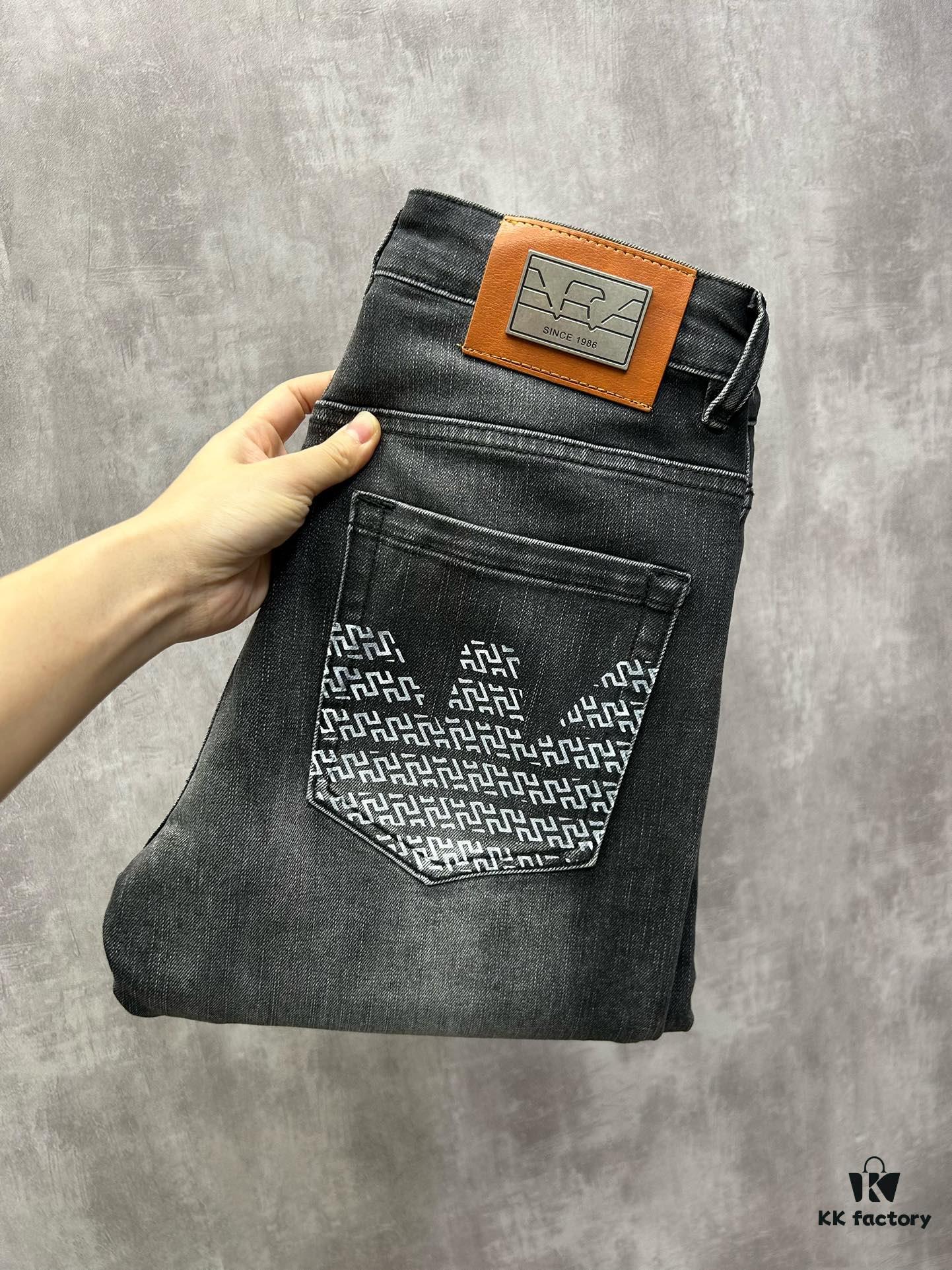 Armani 2024 New Luxury High-End Casual Business Denim Jeans Solid Color Slim Fit Jeans