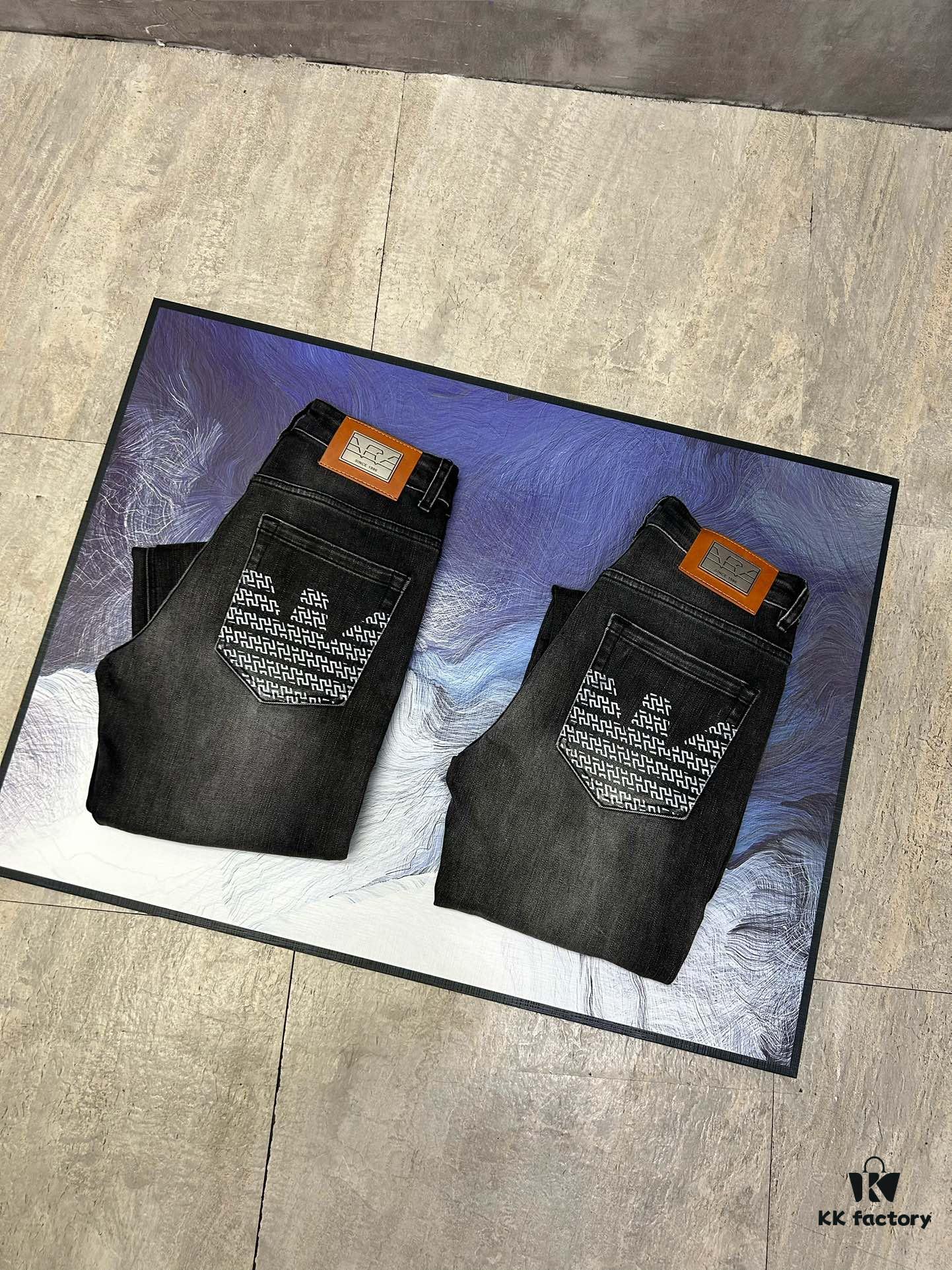 Armani New Arrival 2024 Luxury Casual Business Denim Jeans Solid Color Slim Fit Jeans