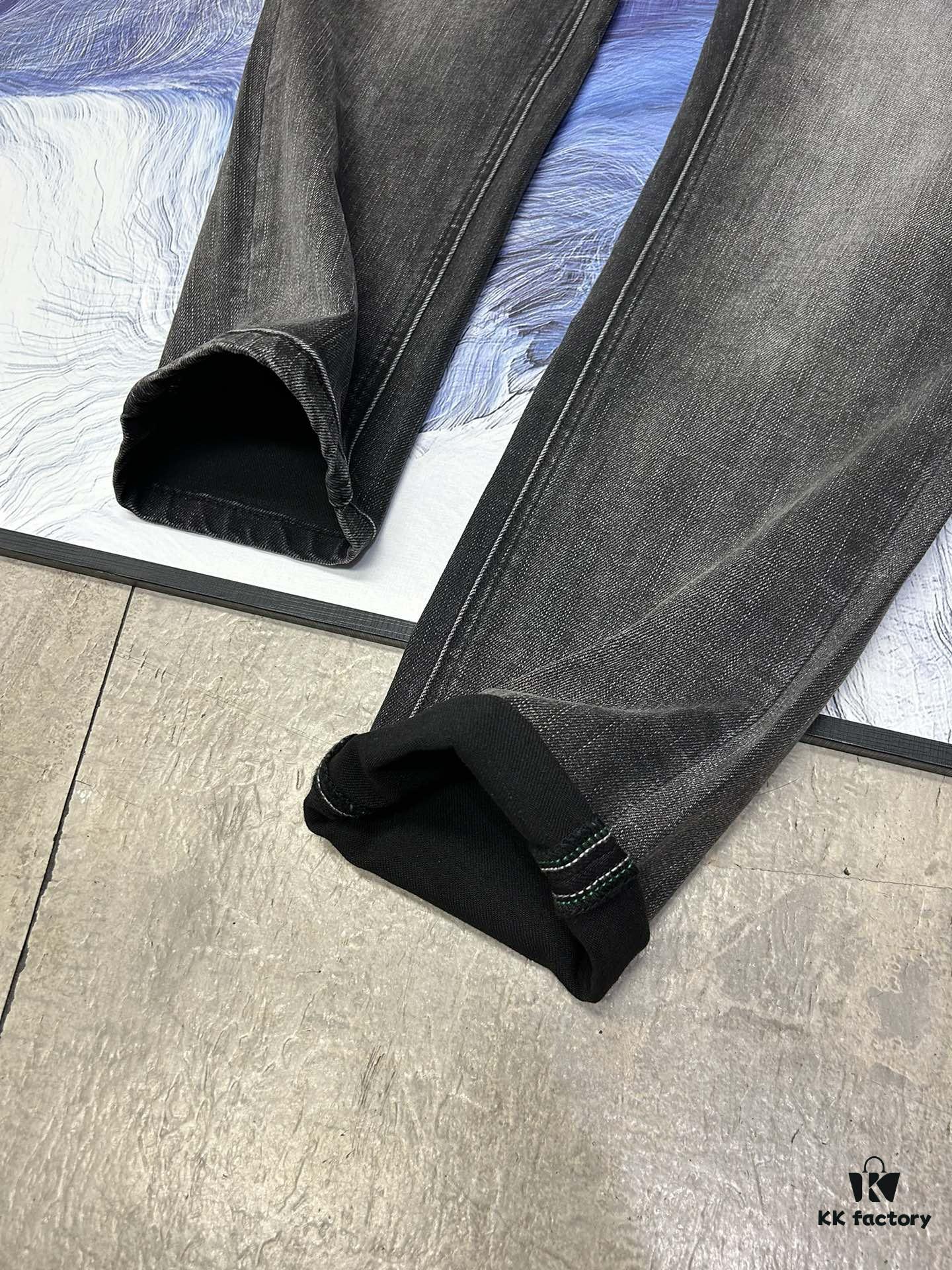 Armani New Arrival 2024 Luxury Casual Business Denim Jeans Solid Color Slim Fit Jeans