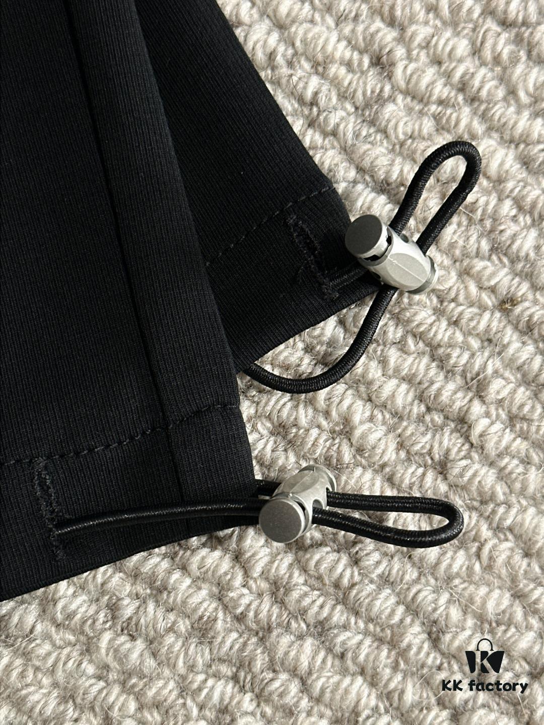 Armani 2025 Spring Summer New Arrival Elastic Waist Casual Pants, Lightweight Premium Custom Fabric, Breathable and Comfortable, Exquisite Details, Brand-Inspired Design, High-Quality Craftsmanship, Soft and Smooth Texture, Stylish Relaxed Cut with Excellent Fit