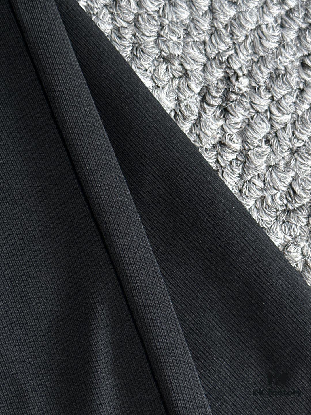 Armani 2025 Spring Summer New Arrival Elastic Waist Casual Pants, Lightweight Premium Custom Fabric, Breathable and Comfortable, Exquisite Details, Brand-Inspired Design, High-Quality Craftsmanship, Soft and Smooth Texture, Stylish Relaxed Cut with Excellent Fit