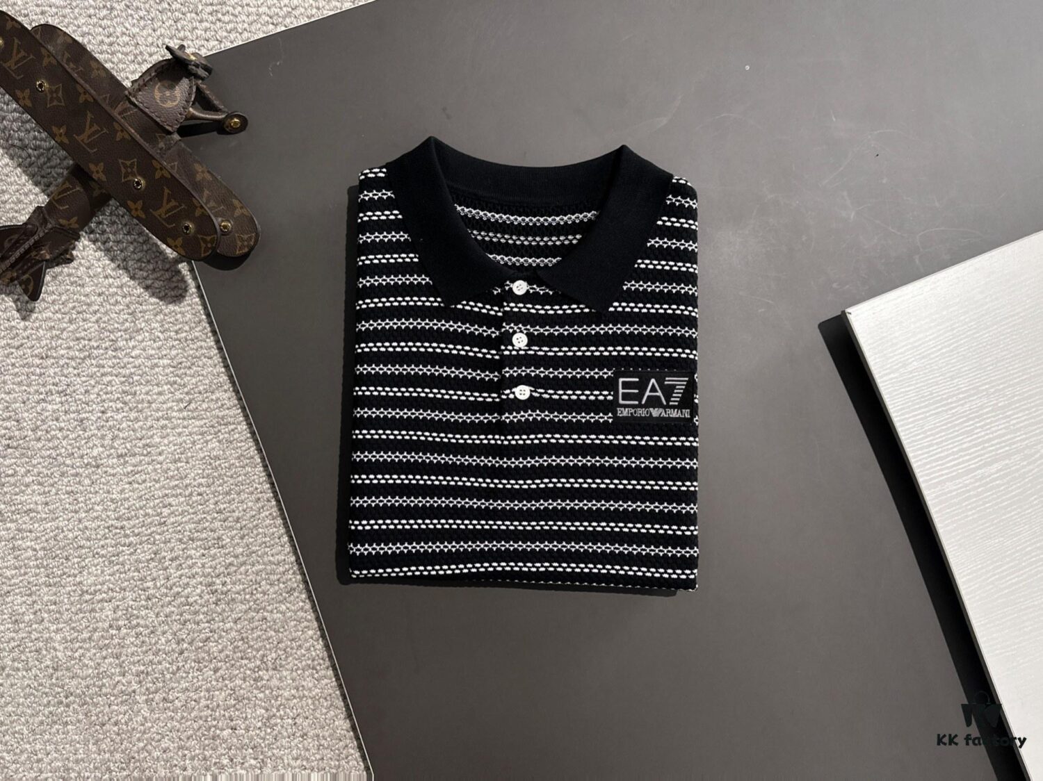 High-Quality Armani 2025 Spring/Summer New Men's Notched Collar Short-Sleeve T-Shirt