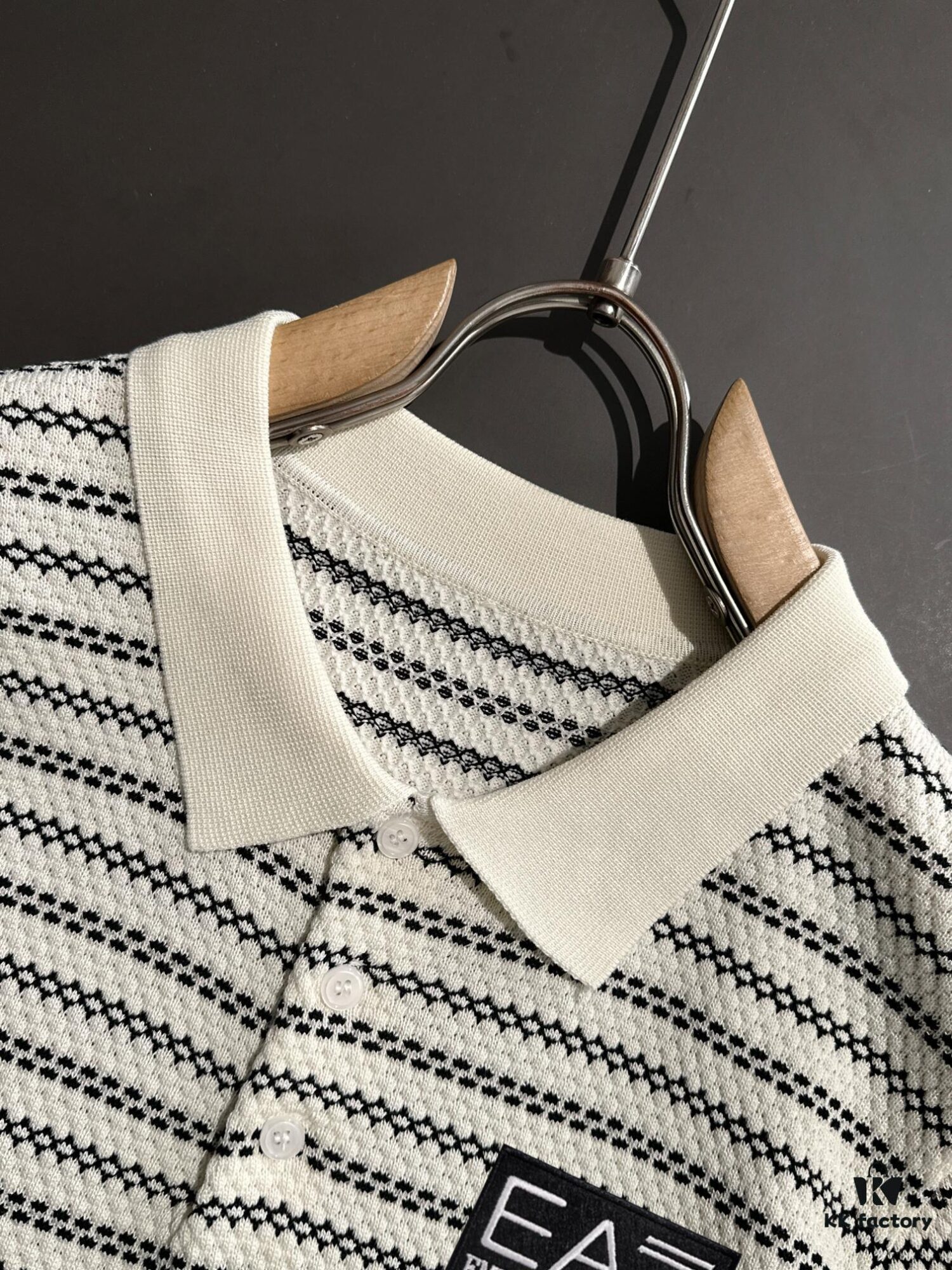 High-Quality Armani 2025 Spring/Summer New Men's Notched Short-Sleeve T-Shirt