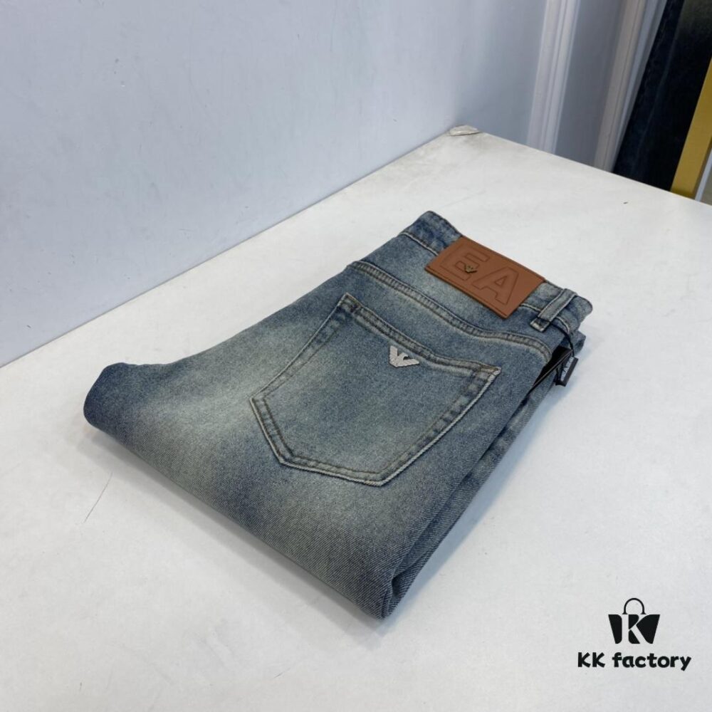 2025 Spring and Summer European Counter New Arrival, Super A-Grade Purchasing Level Overseas Trading Company Order Source, Top Original High-End Men's Custom Fashion Slim Straight Jeans