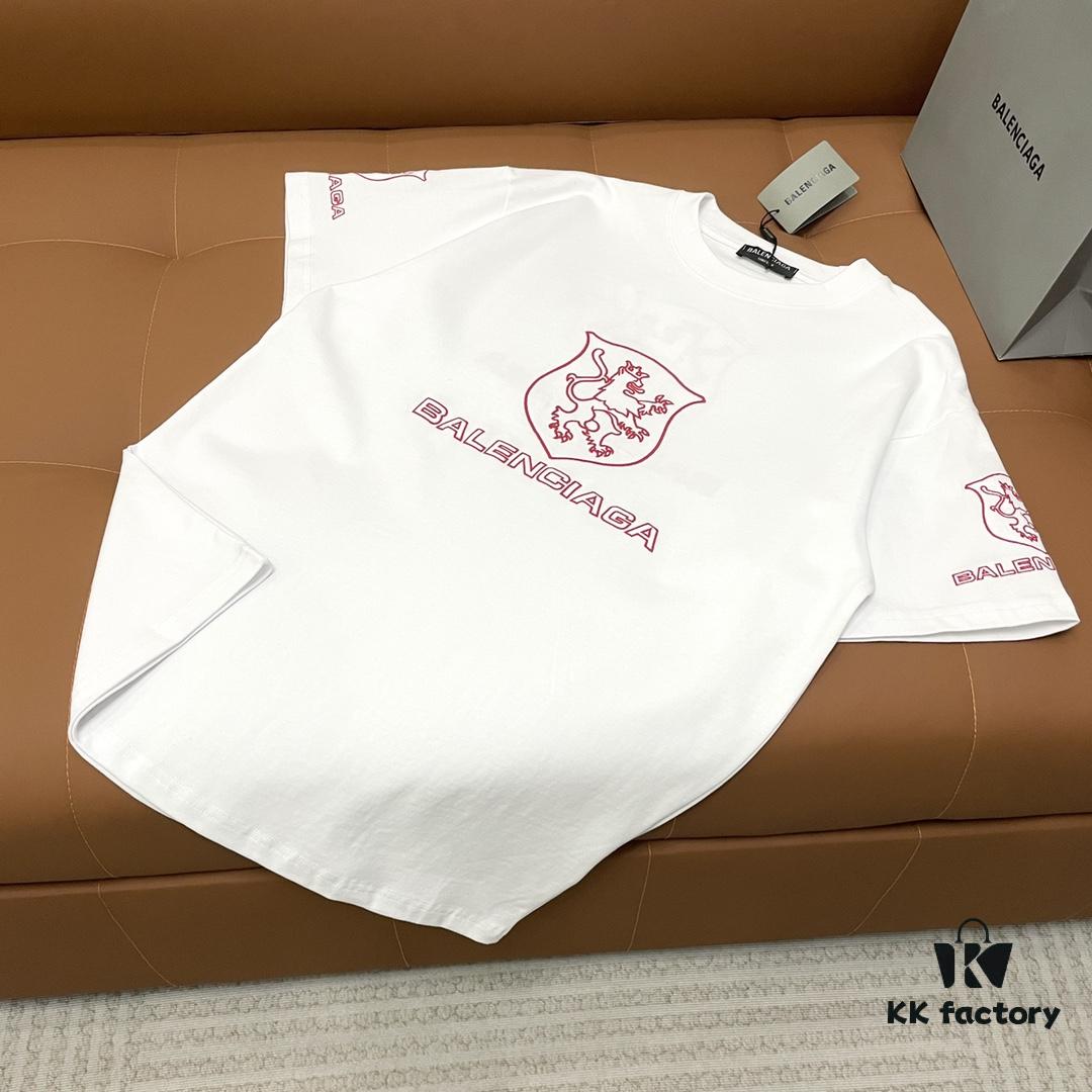 Balenciaga Paris x Manchester United 25SS Spring Collection Premium Embroidered Logo Heavyweight Crew Neck T-Shirt Unisex