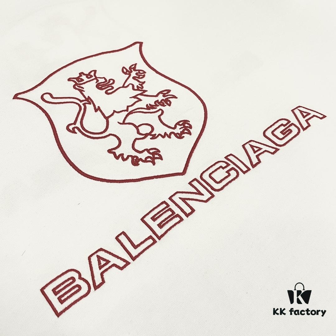 Balenciaga Paris x Manchester United 25SS Spring Collection Premium Embroidered Logo Heavyweight Crew Neck T-Shirt Unisex