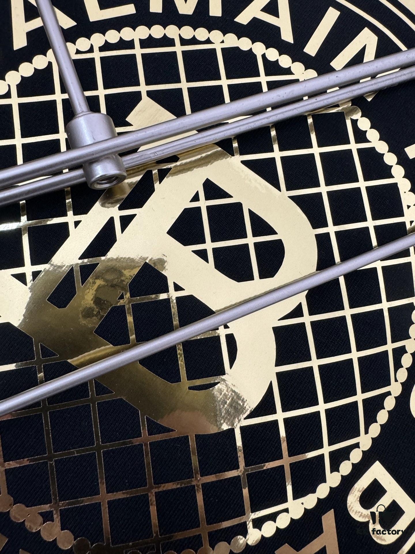 Balmain Heavyweight 320g Cotton T-Shirt, Thick and Breathable Loose-Fit Short-Sleeve Crew Neck Tee, New Spring-Summer Fashion with Gold Foil Logo Print