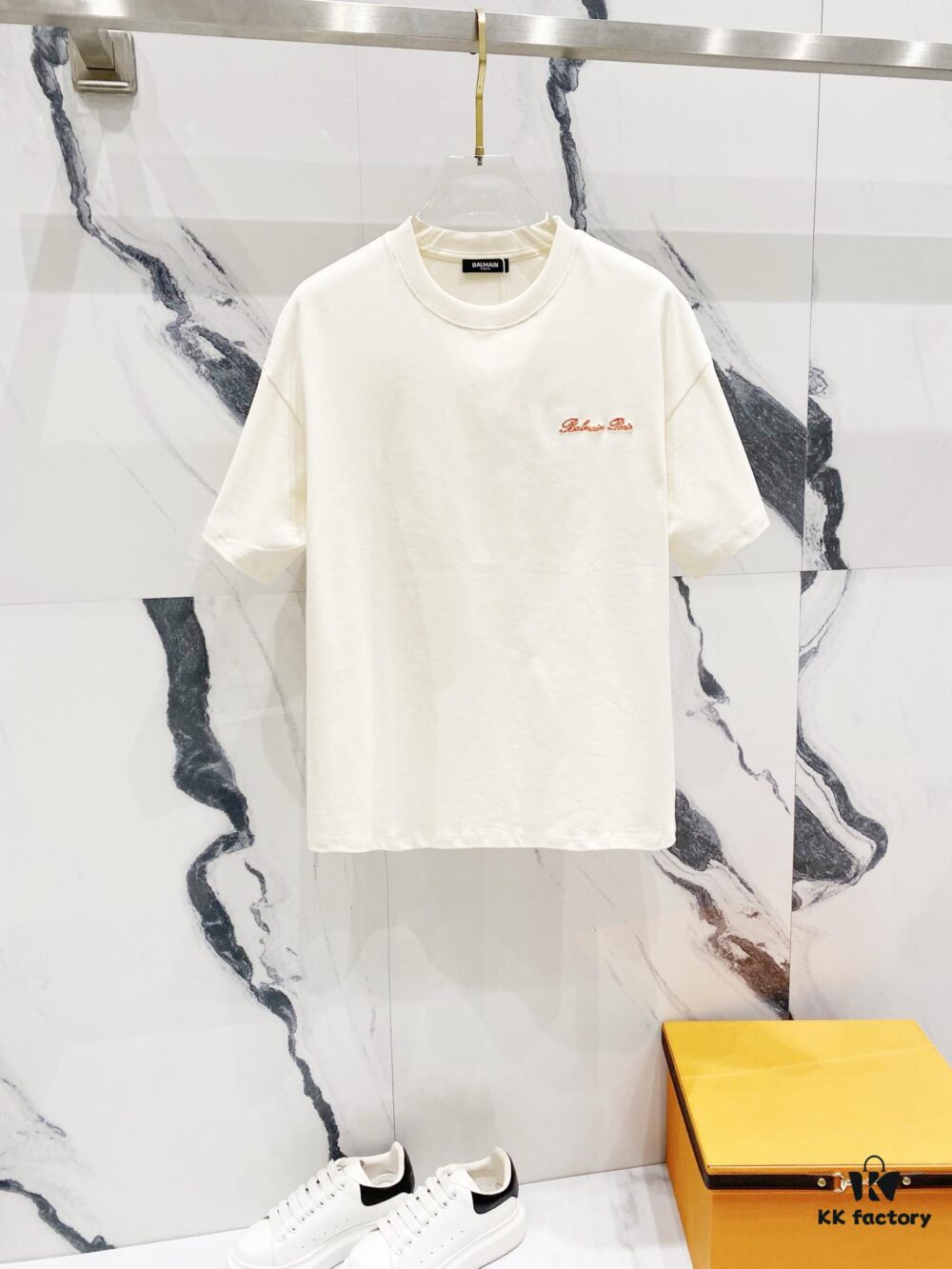 BALMAIN Men's 260g Crew Neck Short Sleeve T-Shirt with Embroidered Logo and Brand Print