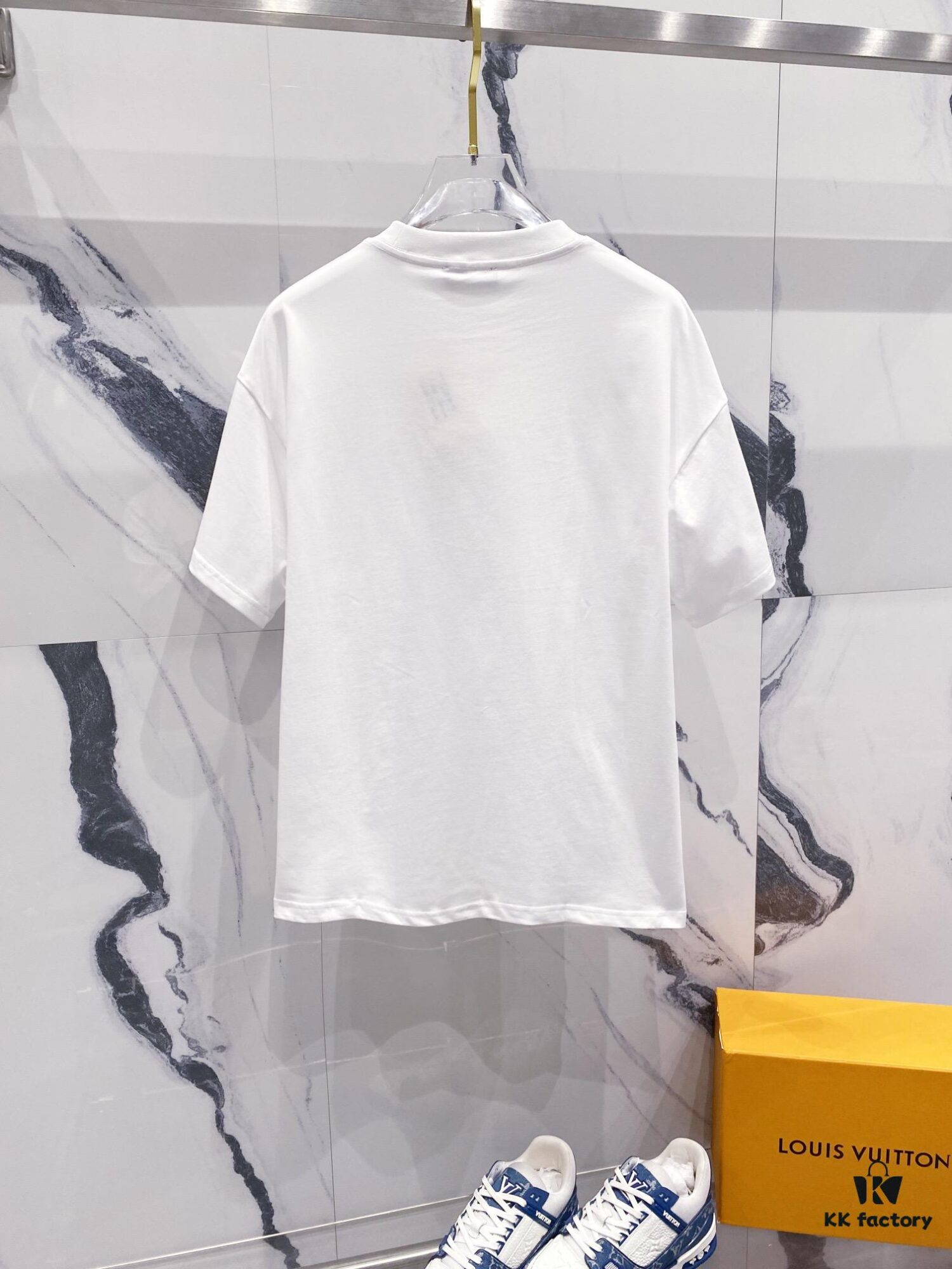 BALMAIN Men's 260g Crew Neck Short Sleeve T-Shirt with Minimalist Silicone Logo