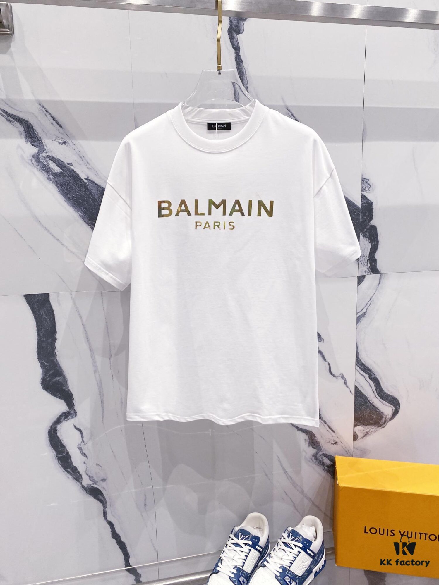 BALMAIN Crew Neck Short Sleeve T-Shirt 260g Classic Gold Foil Logo Print