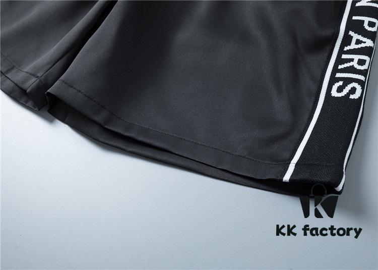 2025 Spring and Summer New Arrival T-Shirt. Men's Crew Neck Classic Logo Beach Shorts Made from Imported Custom Fabric, Premium Quality, Exuding Luxury