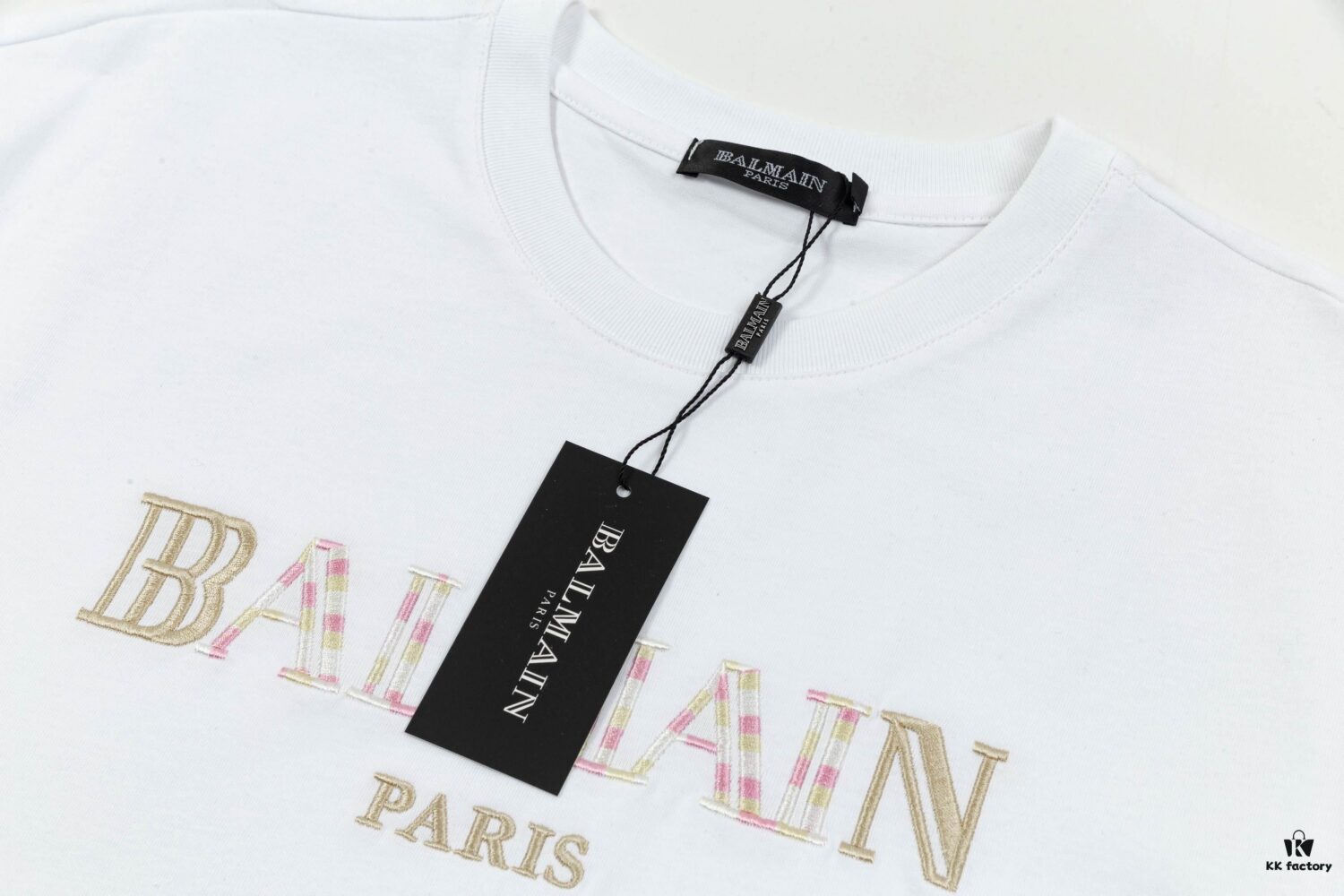 BALMAIN∽2025 Spring-Summer New Collection T-Shirt, 250g Pure Cotton Fabric, Thousands of Embroidery Stitches, Stylish and Handsome Design, Comfortable Material, Precise Craftsmanship, Neat Stitching, Excellent Fit