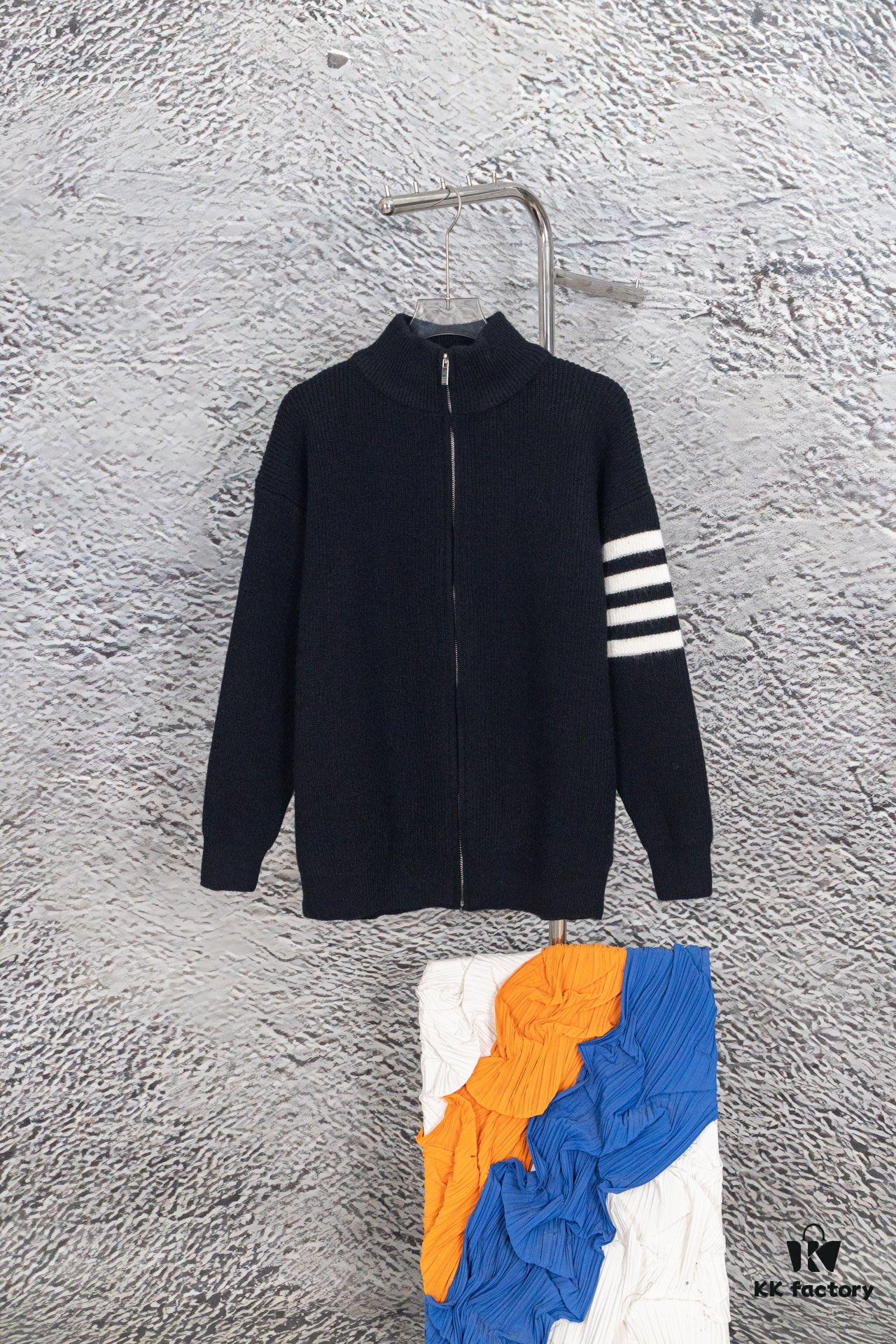 THOM BROWNE Tom TB Classic Four-Bar Stripe Knit Jacket Unisex Style