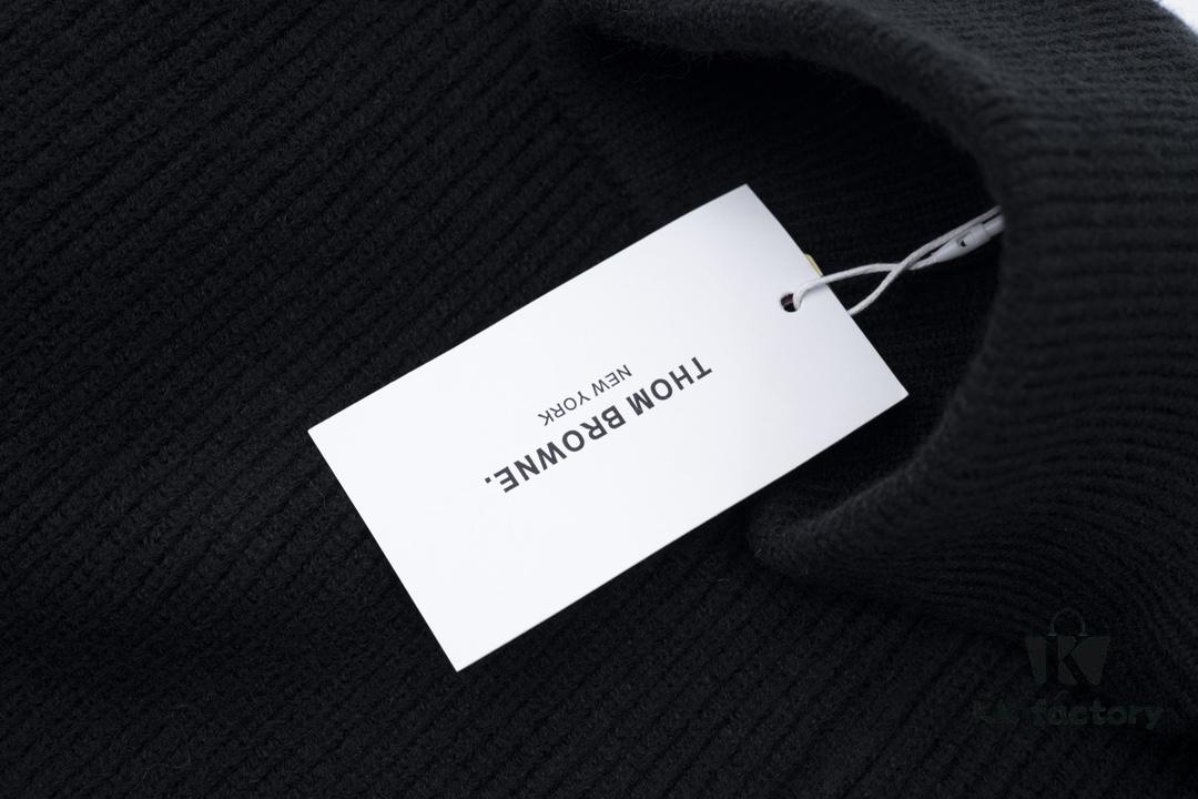 THOM BROWNE Tom TB Classic Four-Striped Knit Jacket for Couples