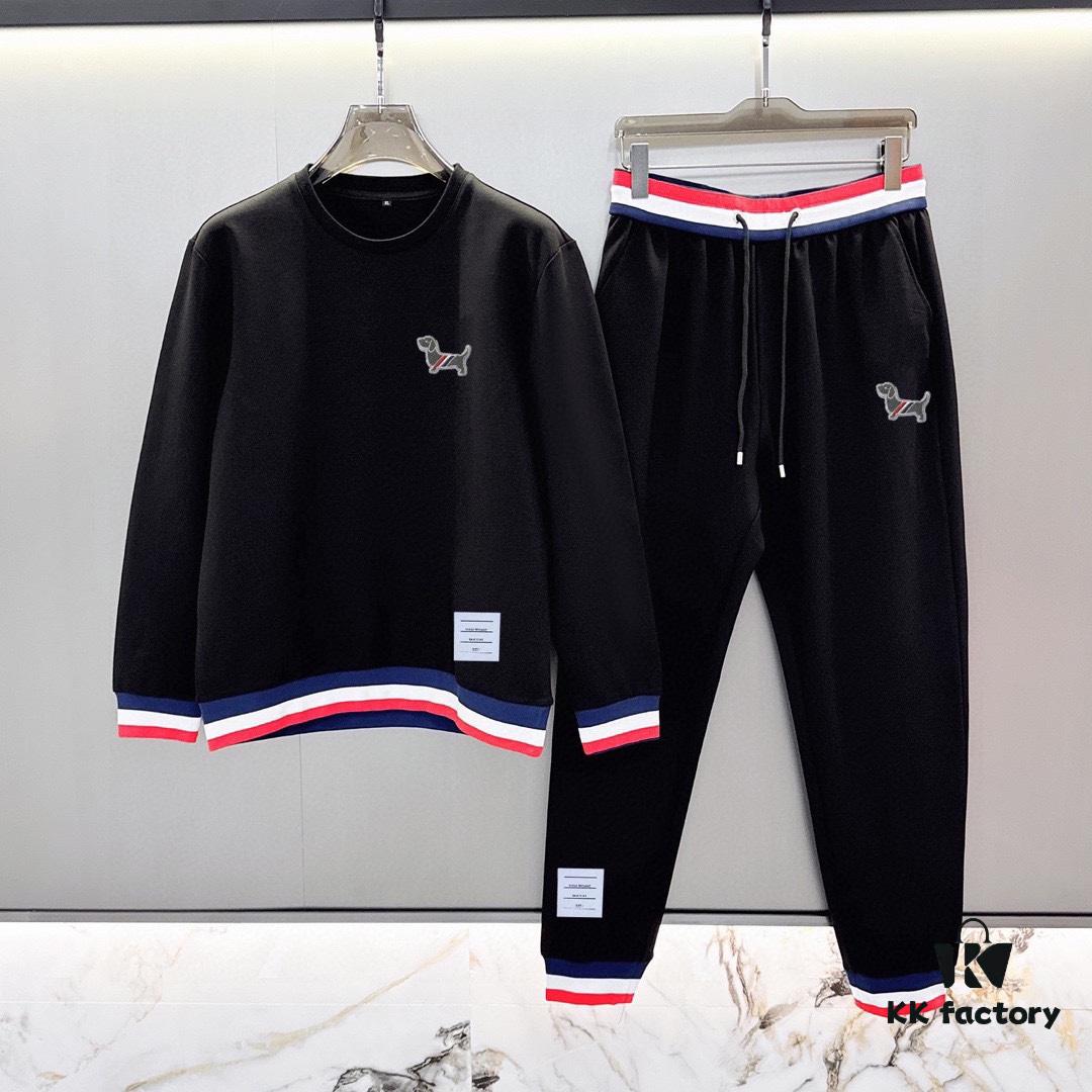 2025 New Best-Selling Sweatshirt Set, Authentic Original Version, Premium 100% Natural Roman Cotton, Elegant and Comfortable, Full-Body Fit Design