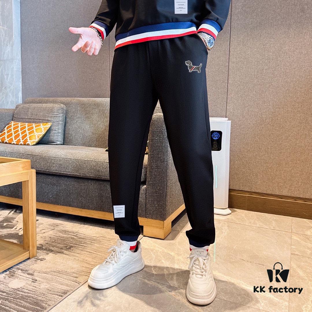 2025 New Best-Selling Sweatshirt Set, Authentic Original Version, Premium 100% Natural Roman Cotton, Elegant and Comfortable, Full-Body Fit Design