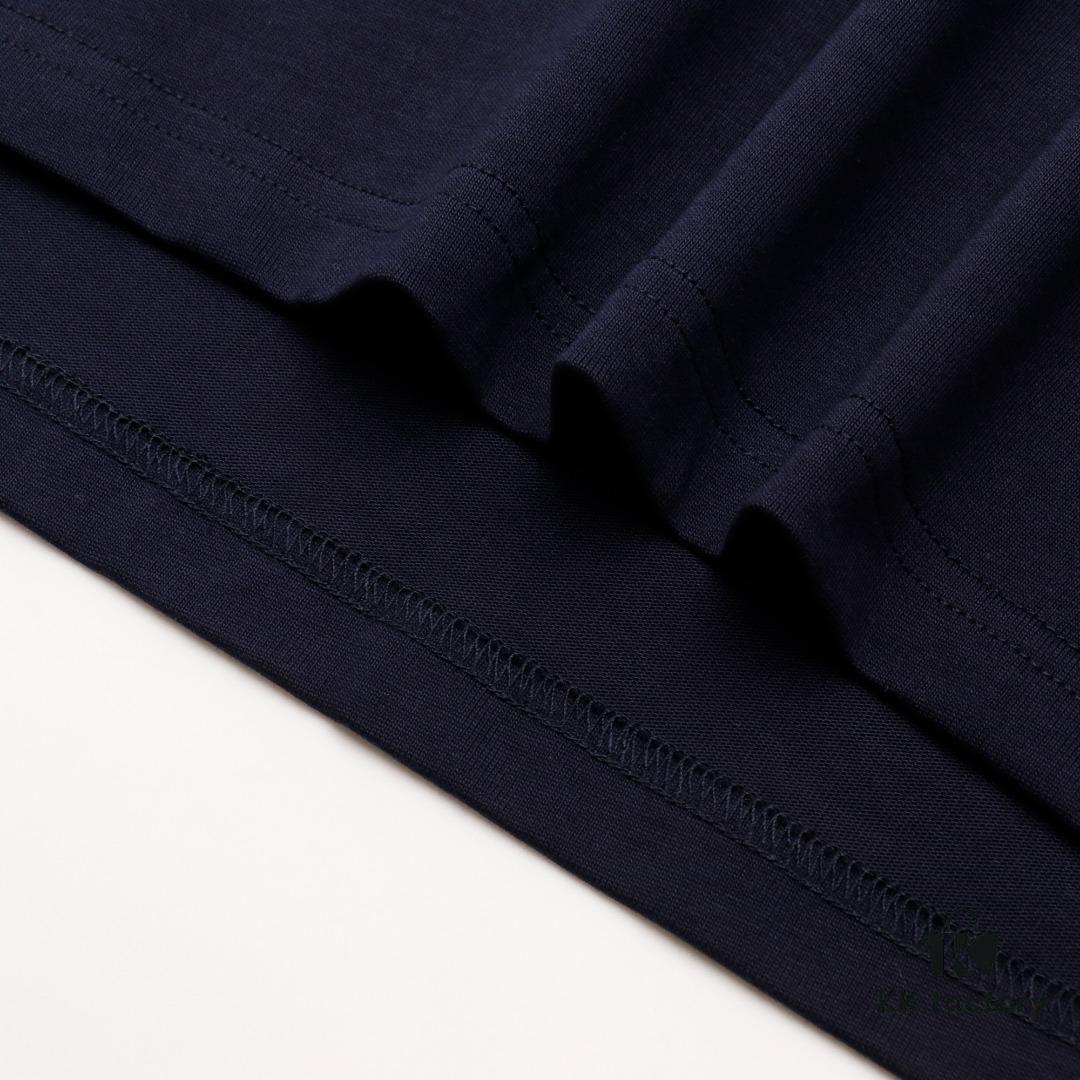 THOM BROWNE TB Red Stripe Woven Crew Neck Short Sleeve T-Shirt in Navy