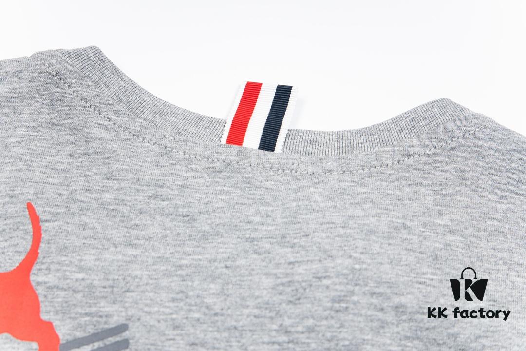 THOM BROWNE 24SS TB Skiing Puppy Short Sleeve T-Shirt