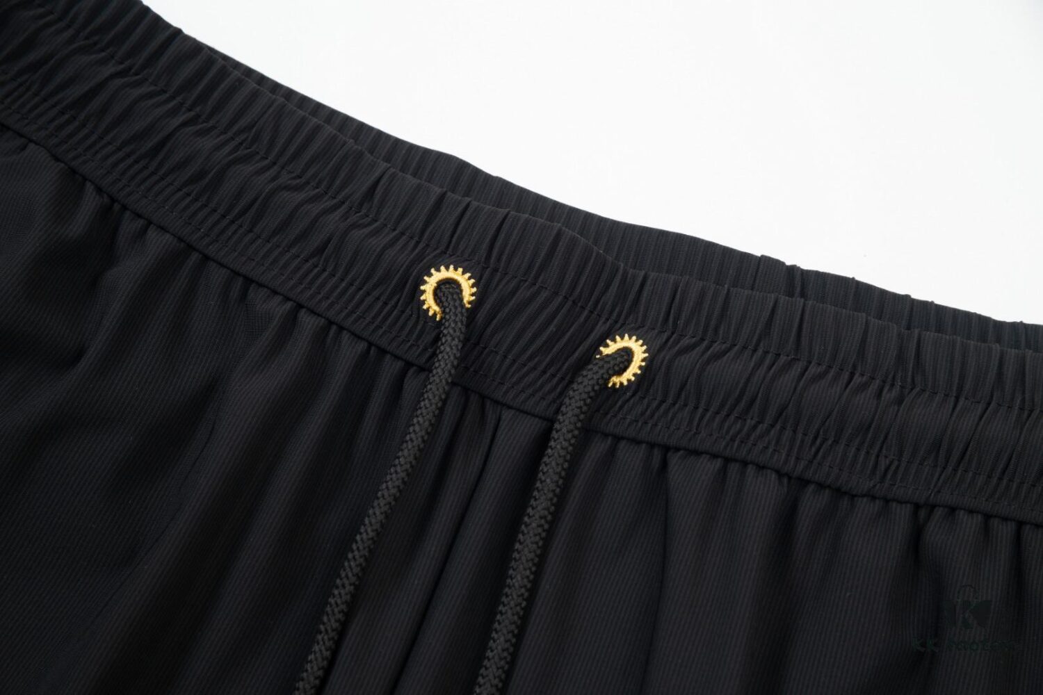 TB Tommy Brown Spring and Summer New Arrival High-Quality Lightweight Sporty Ice-Silk Pants in Two Classic Colors, Smooth Comfortable Wrinkle-Free and Seamless Design