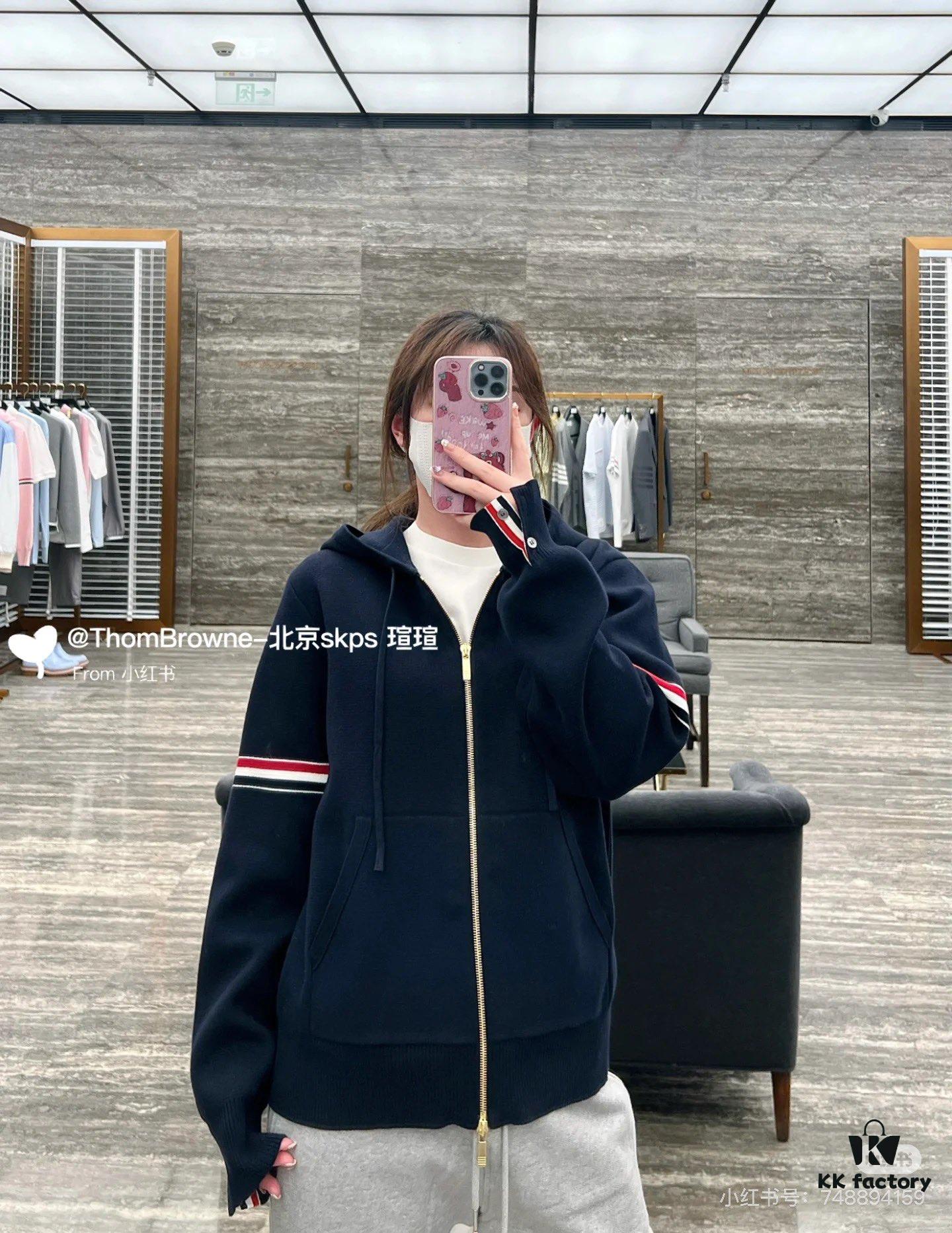 THOM BROWNE Fall 2024 New Arrival Tricolor Sleeve Stripe Colorblock Zipper Knit Hooded Jacket, Classic TB Logo Zip-Up Cardigan, Rich and Textured Overall Color, Wool Blend Fabric with Soft Comfort, Contrasting Stripes Add Design Flair – Stylish, Unique, and Versatile Hooded Zip-Up Outerwear