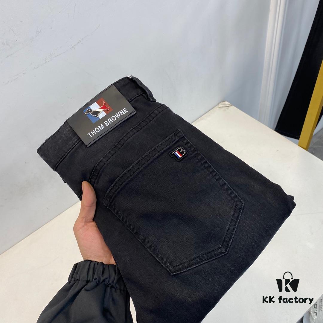 2025 Spring Summer European Boutique New Arrival Ultra-High-End Replica Level Overseas Trade Company Order Source Top-Quality Original Men's Custom Fashion Slim Straight Jeans 528–41