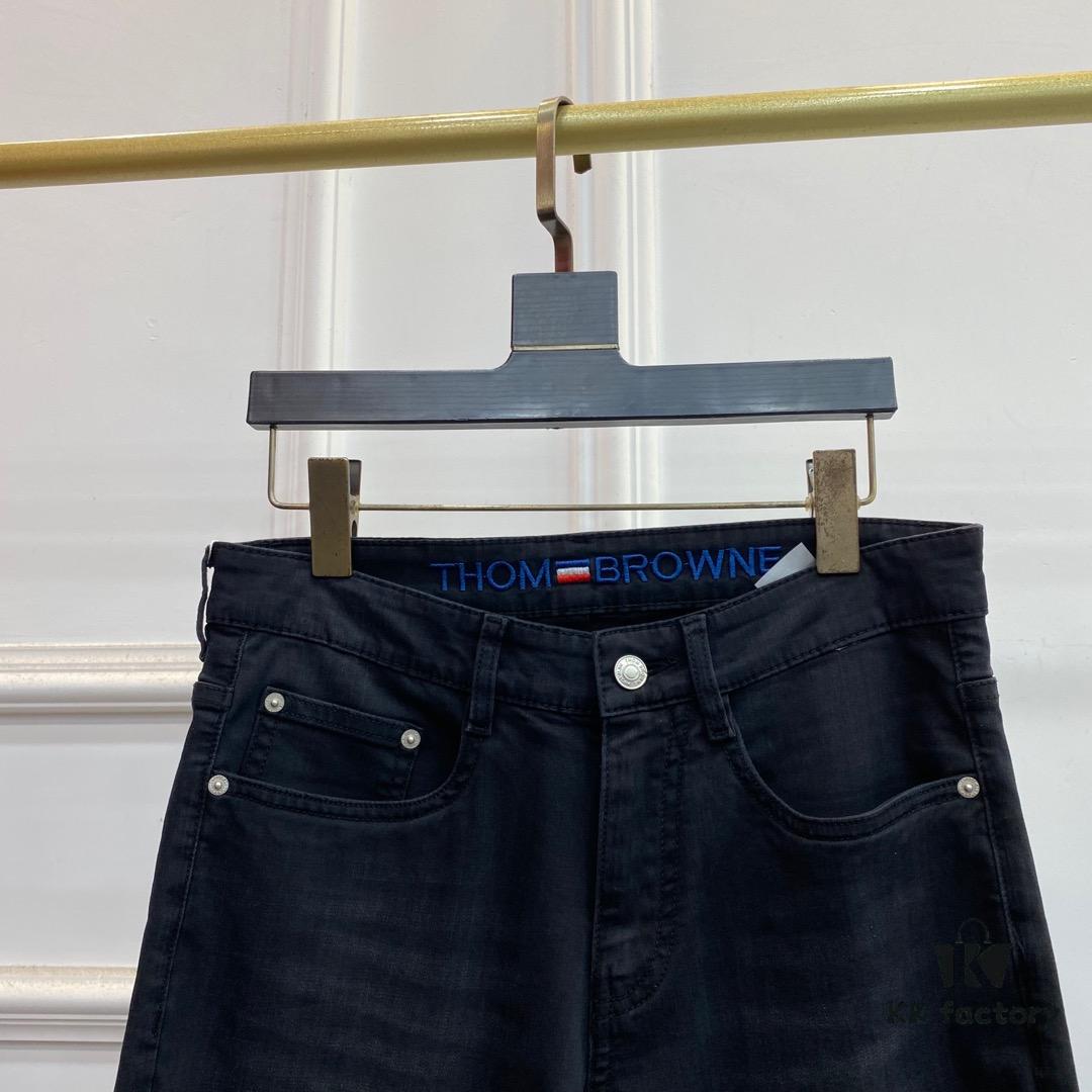 2025 Spring Summer European Boutique New Arrival Ultra-High-End Replica Level Overseas Trade Company Order Source Top-Quality Original Men's Custom Fashion Slim Straight Jeans 528–41