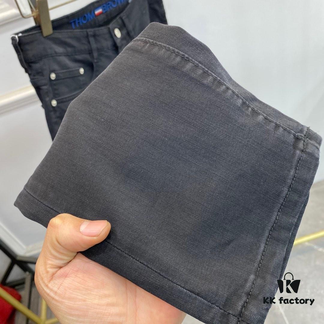 2025 Spring Summer European Boutique New Arrival Ultra-High-End Replica Level Overseas Trade Company Order Source Top-Quality Original Men's Custom Fashion Slim Straight Jeans 528–41