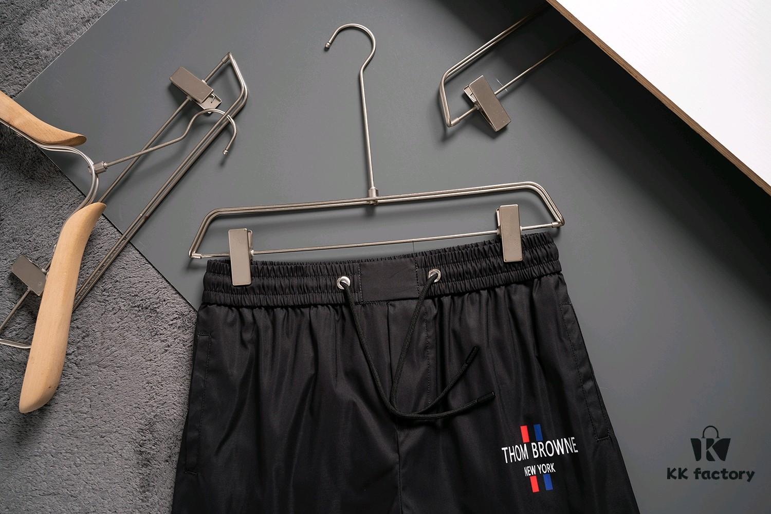 THOM BROWNE 2025 Spring and Summer New Arrival High-Quality Casual Quick-Dry Woven Pants, 3D Digital Printed Beach Shorts