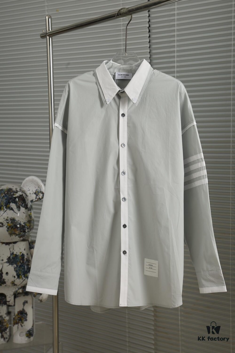 Designer TB25 Spring Summer New Arrival Shirt, 50s Poplin Cotton, Two-Tone Collar with Double Layer Design, Custom 12 Pairs Shell Buttons, Unisex Sizing S M L XL