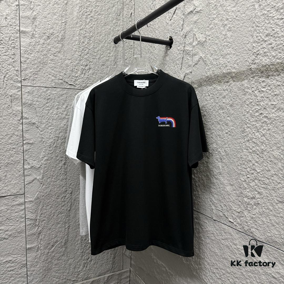 TB*Tommy* 2025 Spring and Summer New Arrival Classic Red, White, and Blue Three-Stripe Scarf with Dog Embroidery Short Sleeve T-Shirt Unisex Custom Dual-Yarn Plain-Woven 100% Cotton 300 Fabric