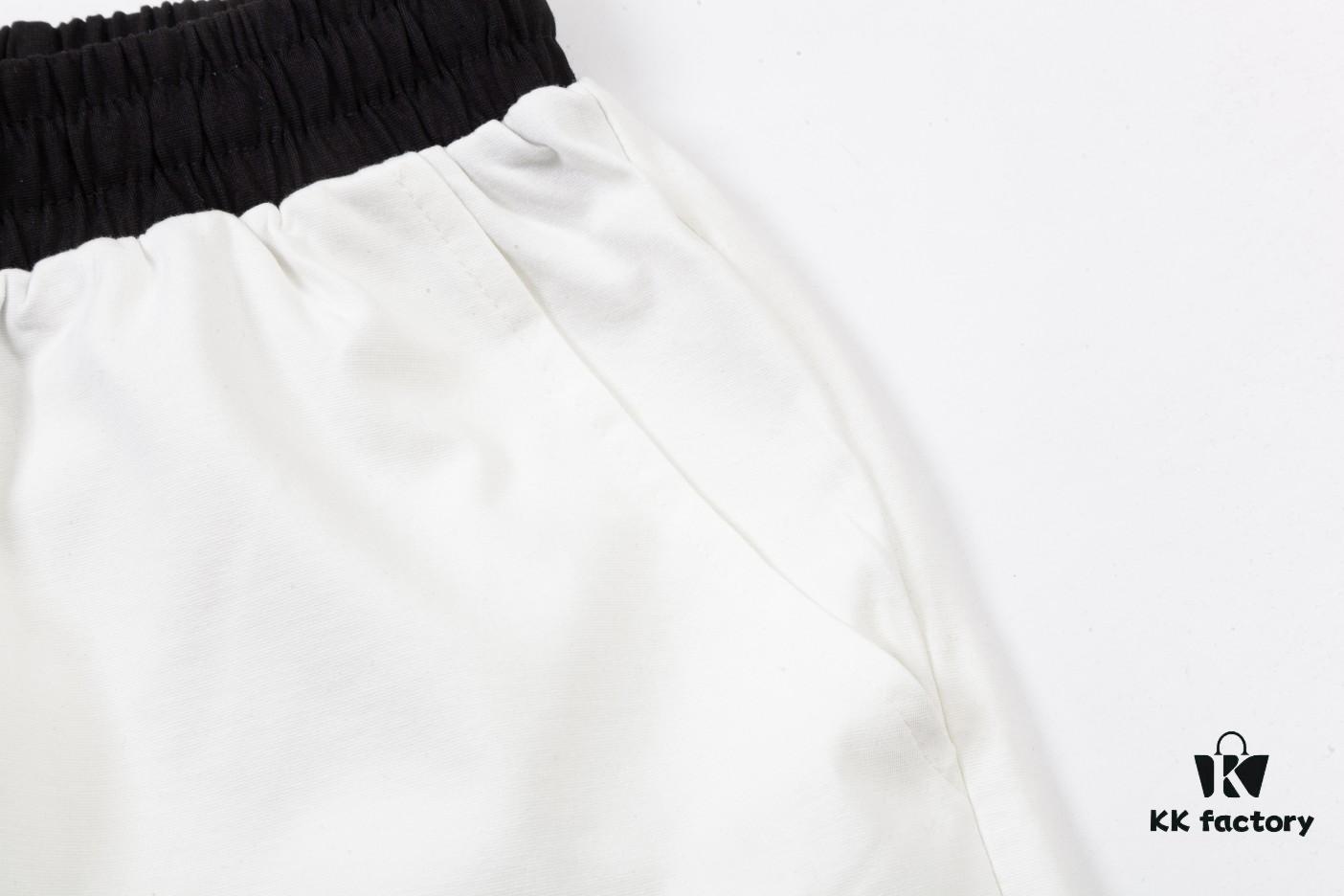 2024SS Thom Browne New Knit Shorts, Custom Fabric, Jacquard Knit Technique, Embroidered Logo, Streamlined Tailored Fit, Straight Striped Panel Design, Premium Metal Hardware Drawstring, Smooth and Comfortable Breathable Wear, Textured and Structured Look, Stylish Casual Wear