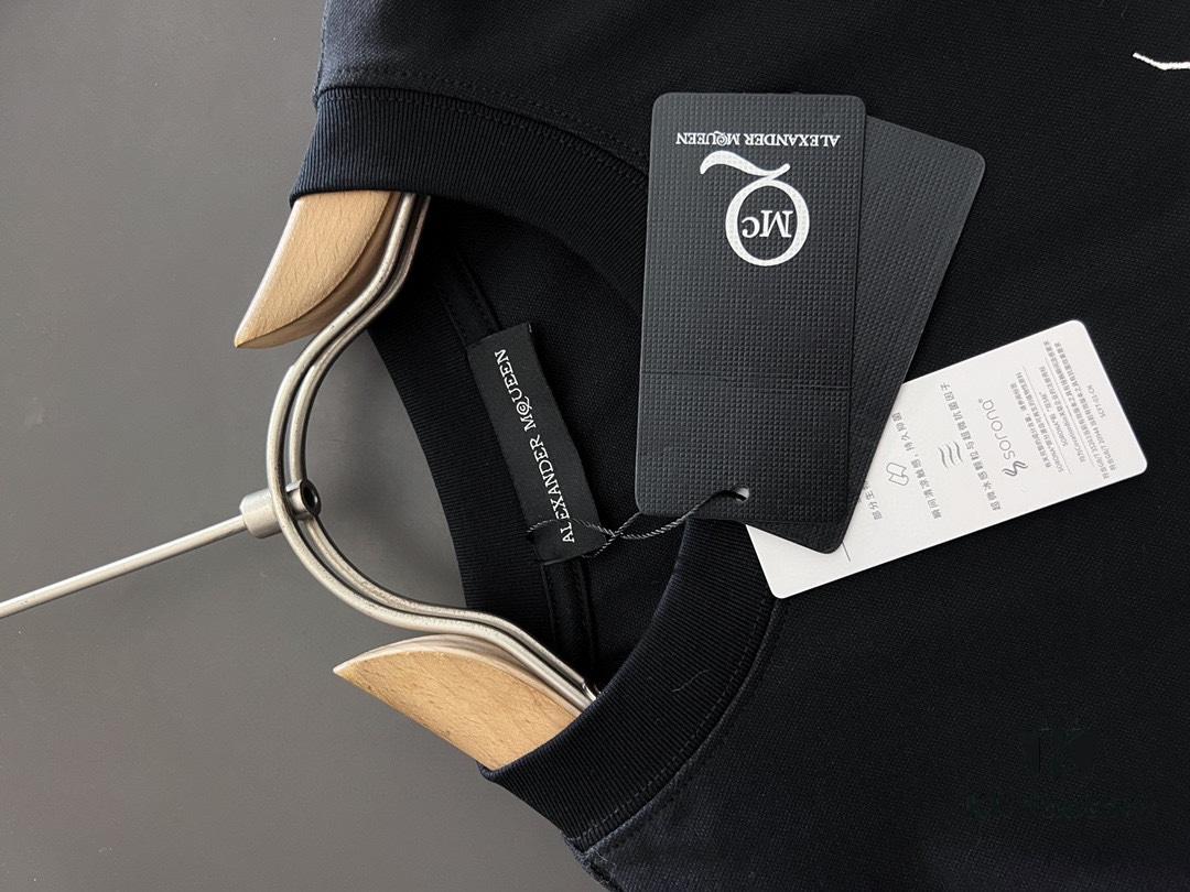 McQueen 2025 Latest Print Short Sleeve T-Shirt, High-Quality Cabinet Original Order, Top-Grade Craftsmanship with Imported Fabric