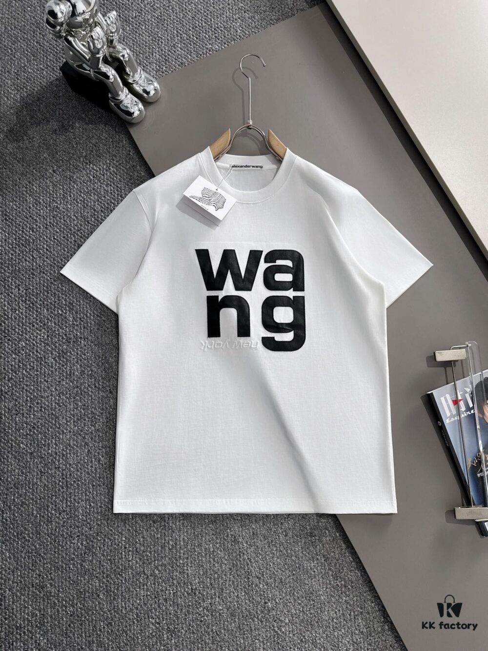 2025 New Arrival Heavy Craft Logo Design Fashion Round Neck Short Sleeve T-Shirt for Spring and Summer