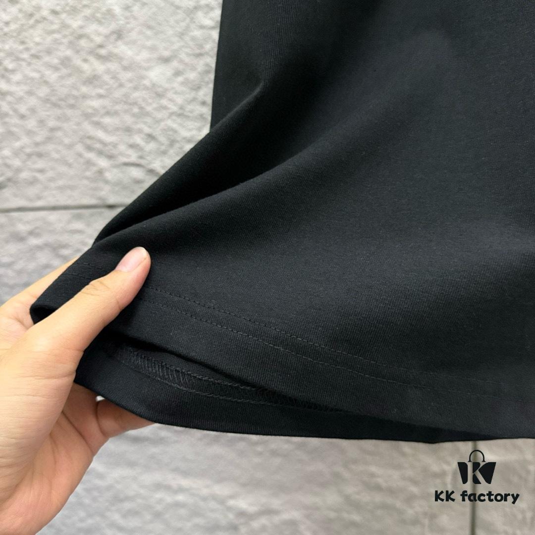 Alexander Wang 2025 Spring/Summer New Arrival Short Sleeve T-Shirt with Chest 'Wang' Logo Print, Unisex Design Made from Custom Double-Yarn Plain Weave Cotton 300 Fabric