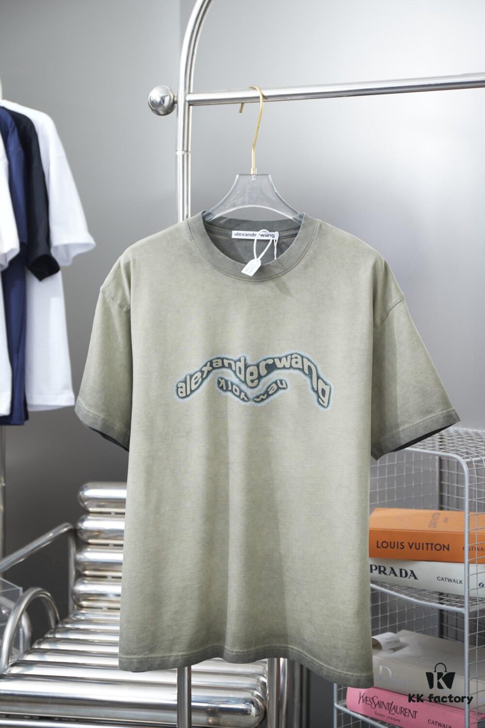 Alexard*rwang 25SS Early Spring New Arrival Graffiti Letter Print Short Sleeve T-Shirt