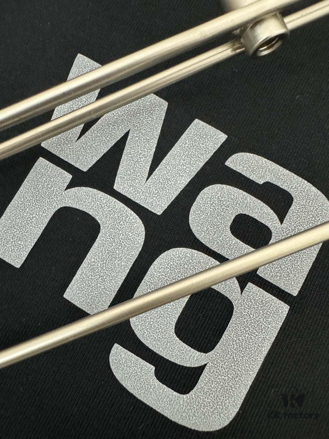 Alexander Wang AW 280g Heavyweight Cotton Loose-Fit T-Shirt with Puff Print Logo Design