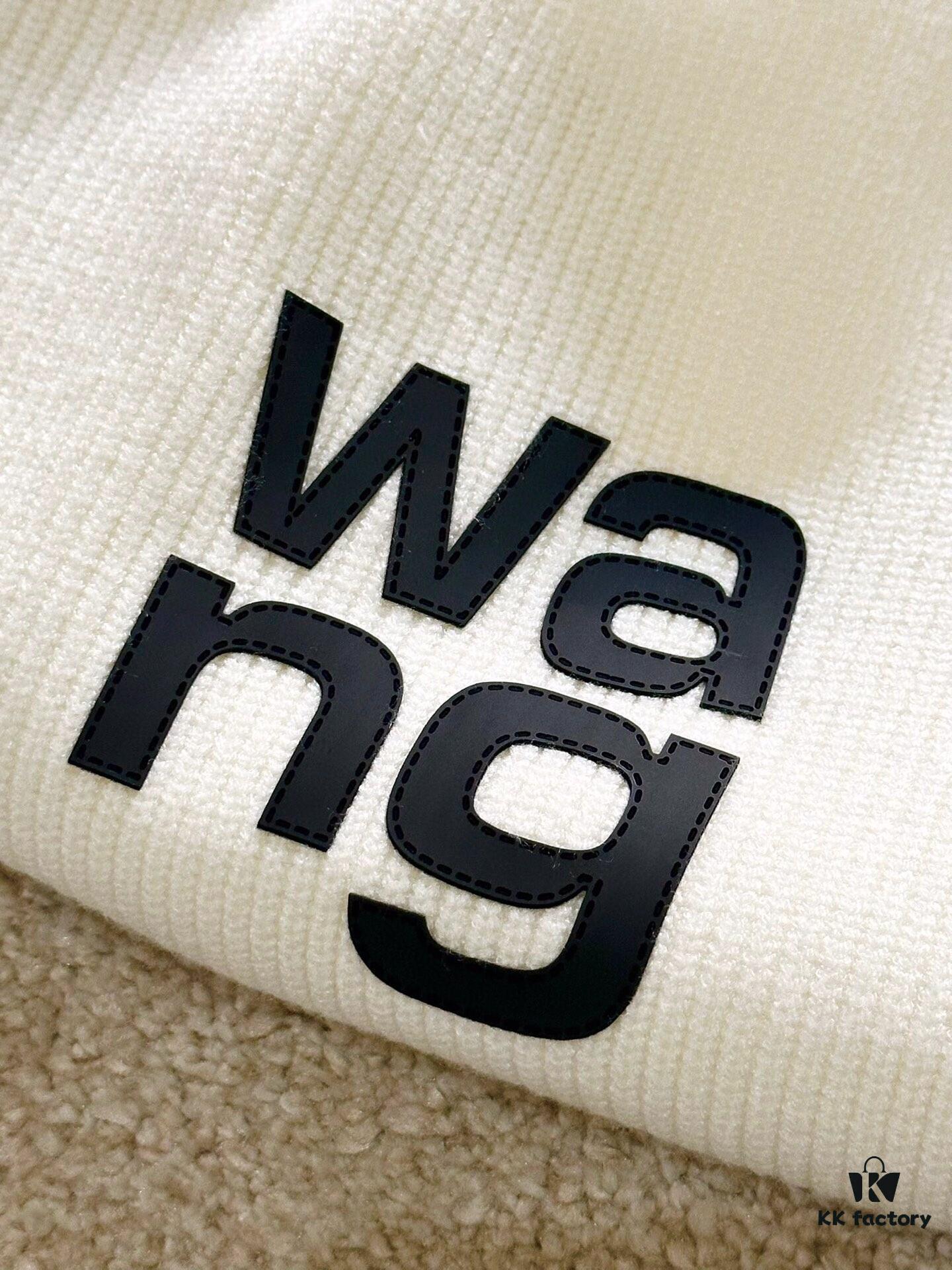 New Arrival Knitwear - Wang King 3D Embossed Logo Pullover Sweater with Custom Knitting Fabric