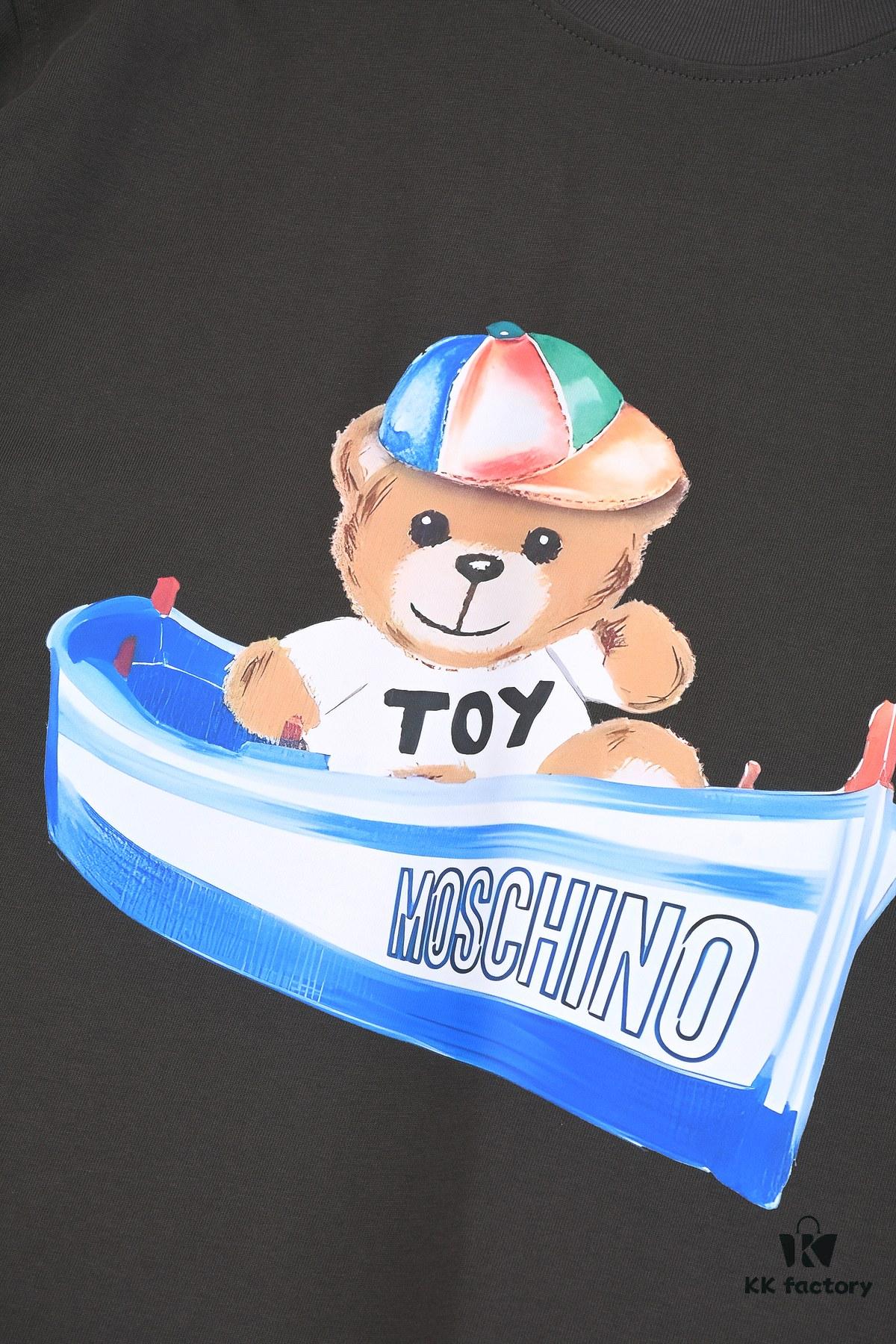 New Arrival 25S Moschino Digital Print T-Shirt, Premium Cotton Washed Fabric, Unisex Loose Fit, Soft and Comfortable, Fashionable Streetwear