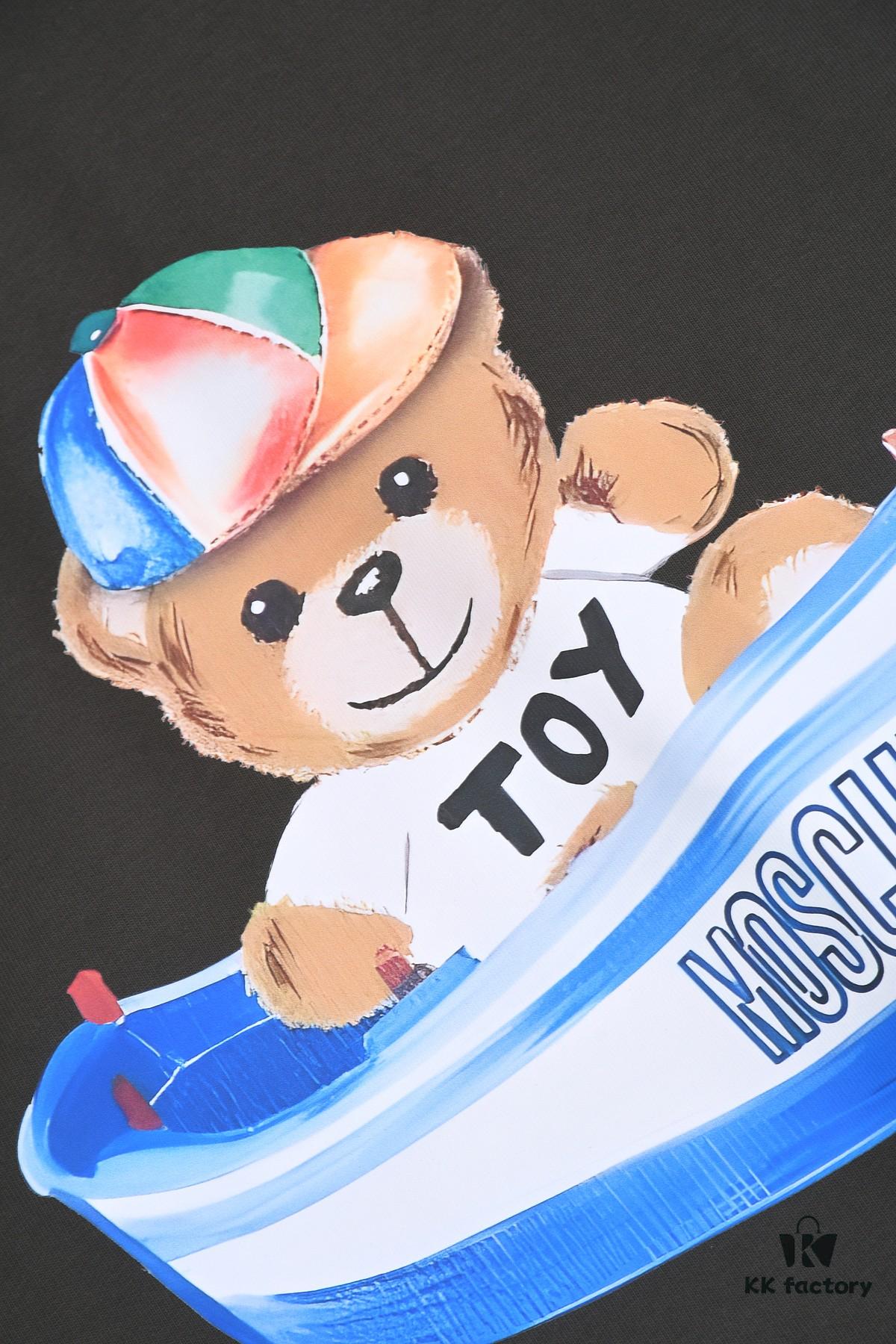 New Arrival 25S Moschino Digital Print T-Shirt, Premium Cotton Washed Fabric, Unisex Loose Fit, Soft and Comfortable, Fashionable Streetwear