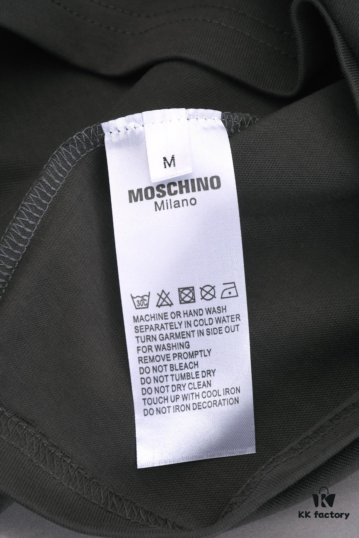 New Arrival 25S Moschino Digital Print T-Shirt, Premium Cotton Washed Fabric, Unisex Loose Fit, Soft and Comfortable, Fashionable for Youthful Style