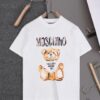 New Arrival Moschino Print T-Shirt, Minimalist Fashion Design with Comfortable Color Matching, Premium 260gsm Pre-washed 100% Cotton Fabric, Soft and Skin-friendly Unisex Tee