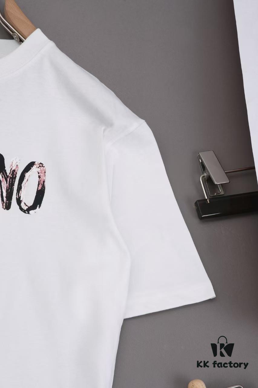 New Arrival Moschino Print T-Shirt, Minimalist Fashion Design with Comfortable Color Matching, Premium 260gsm Pre-washed 100% Cotton Fabric, Soft and Skin-friendly Unisex Tee