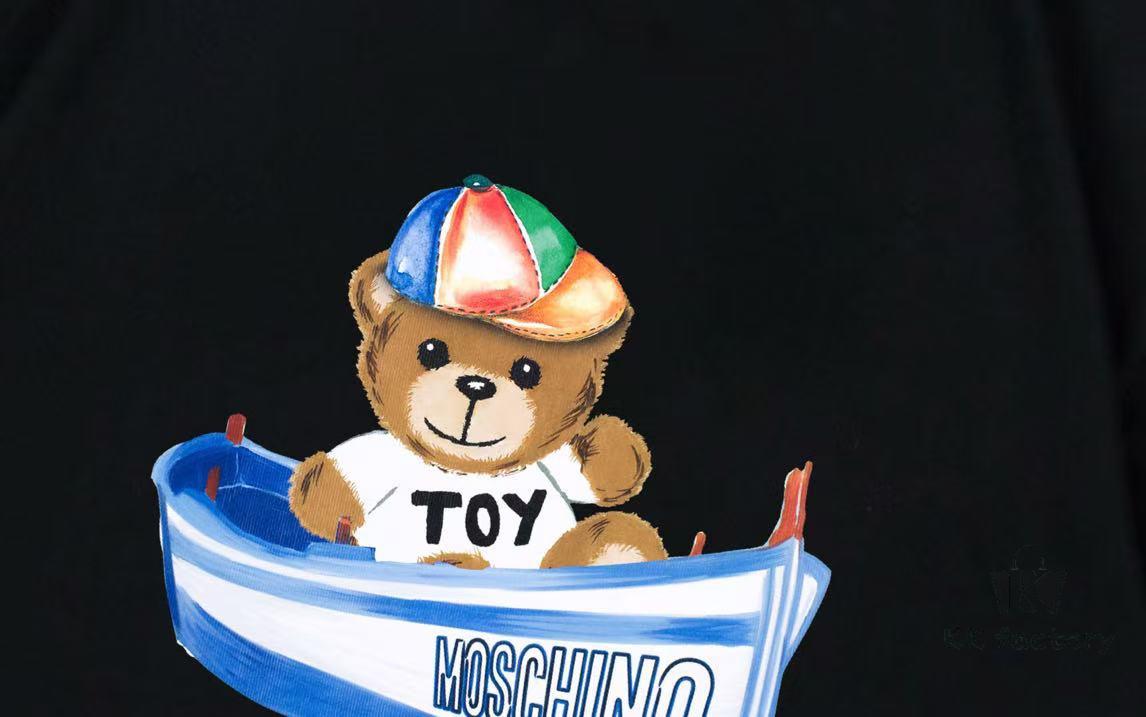 Moschino 2025 New Arrival Cute Collection Rainbow Bear Logo Letter Graphic Unisex Short Sleeve T-Shirt