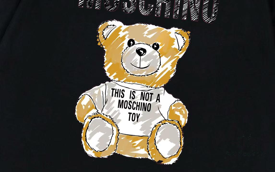 Moschino 2025 New Arrival Cute Collection Doll Letter Logo Unisex Short Sleeve T-Shirt