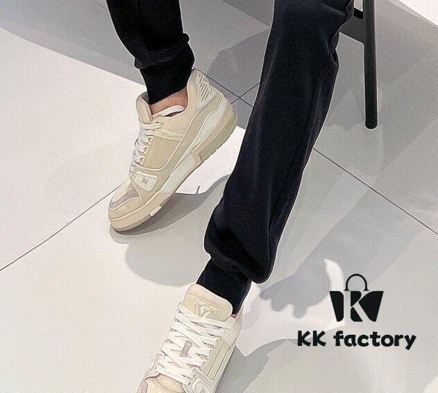 MOSCHINO (Gospel for the Plus-Sized) New 2024 Bestselling Sweatshirt Set – Official Website Original Version, Premium Natural Roman Cotton 100%, Elegant and Comfortable Unisex Design