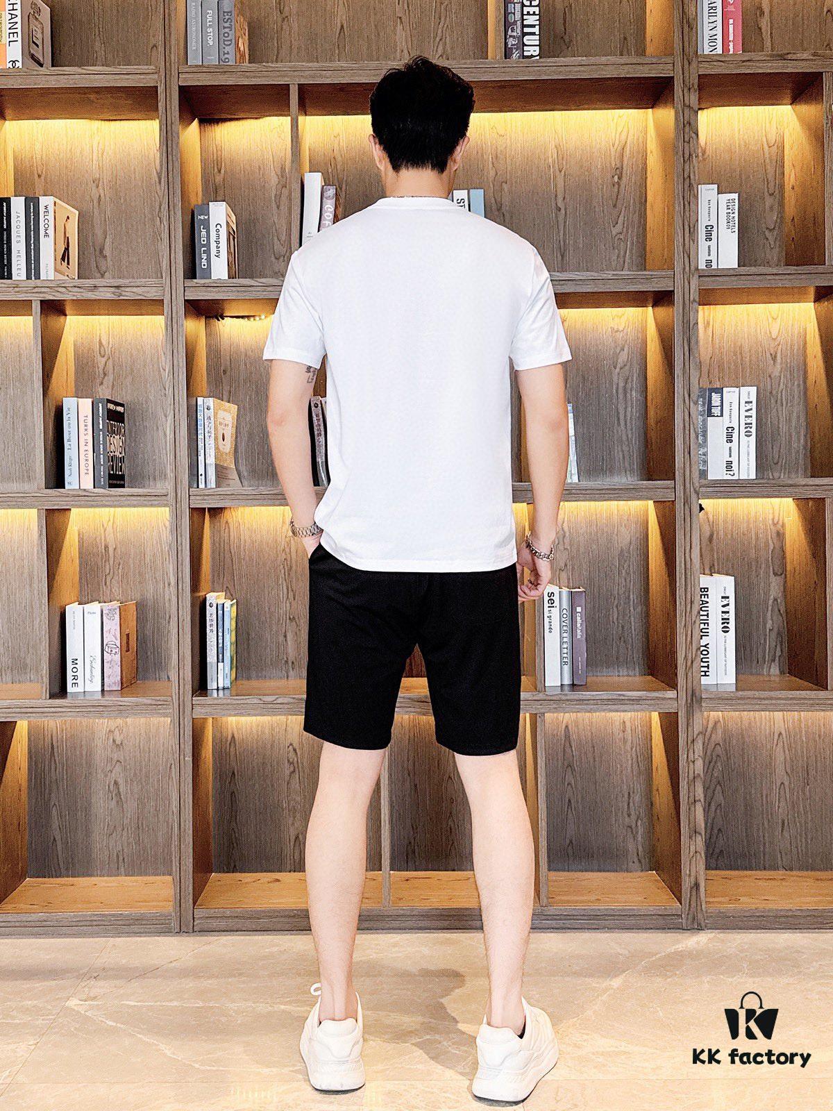 KENZO 2025 New Men's Short Sleeve T-Shirt and Shorts Set! Official Website Synchronized Sales! High-End Version Available on Market! Exquisitely Soft and Comfortable Fabric! Enhanced Three-Dimensional Tailoring with Excellent Silhouette for Ultimate Wearing Comfort!