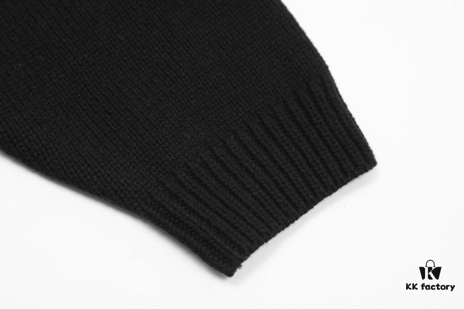 KENZO Begonia Flower V-Neck Solid Color Embroidered Logo Unisex Knit Cardigan