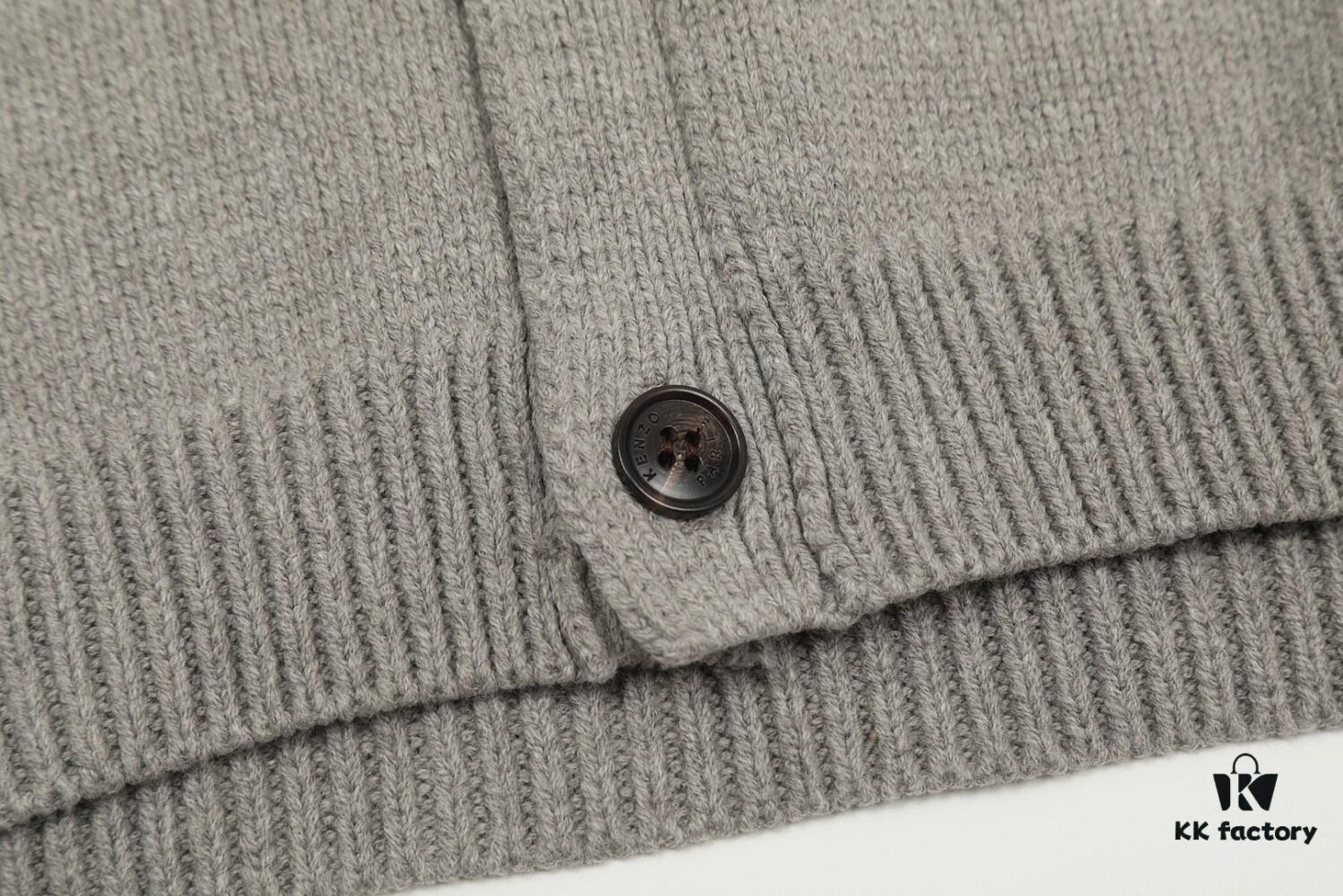 KENZO Begonia Flower V-Neck Solid Color Embroidered Logo Unisex Knit Cardigan